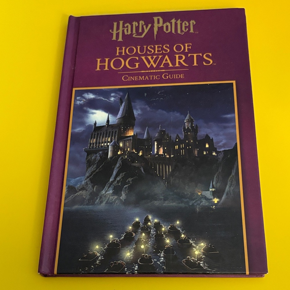 5/$5 Harry Potter Houses of Hogwarts Cinematic Guide Book